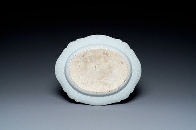 A Chinese dish with the portrait of Queen Victoria and the British crown, dated 1757, 18/19th C.
