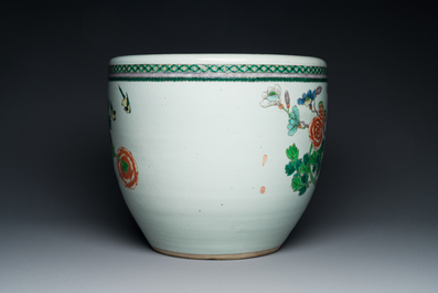 Aquarium en porcelaine de Chine famille verte &agrave; d&eacute;cor de faisans, 19&egrave;me