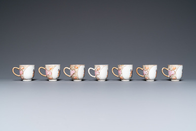Un service &agrave; th&eacute; de 21 pi&egrave;ces en porcelaine de Chine aux armes de 'Van der Cruyce' pour le march&eacute; belge, Qianlong