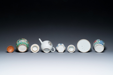 Een diverse collectie Chinees porselein, Kangxi en later