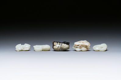 Five Chinese white, celadon and grey-black jade carvings, Qing/Republic