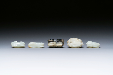 Five Chinese white, celadon and grey-black jade carvings, Qing/Republic