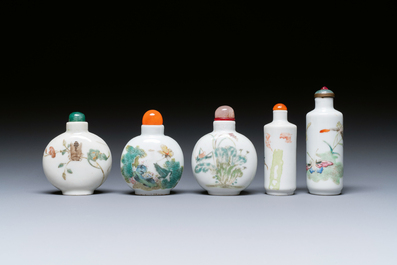 Five Chinese famille rose 'grasshopper' and 'butterfly' snuff bottles, 19/20th C.