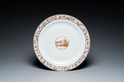 A large Chinese export porcelain punch bowl and dish with a view on Philadelphia, Qianlong