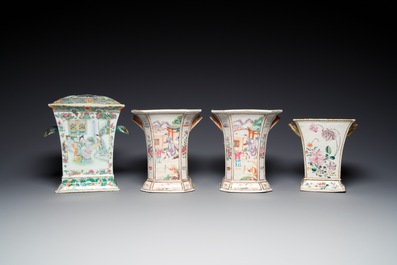 Vier Chinese famille rose en verte bloemenhouders, Qianlong en later