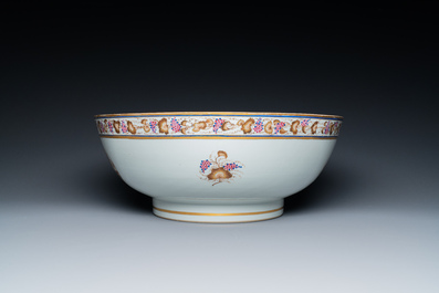 A large Chinese export porcelain punch bowl and dish with a view on Philadelphia, Qianlong