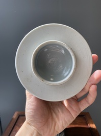 Een Chinese blauw-witte dekselvaas, Kangxi