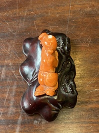 Sculpture d'un gar&ccedil;on en corail rouge, Chine, 19/20&egrave;me