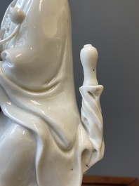 Guanyin &agrave; l'enfant en porcelaine blanc de Chine de Dehua, Kangxi/Qianlong