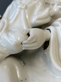 Guanyin &agrave; l'enfant en porcelaine blanc de Chine de Dehua, Kangxi/Qianlong