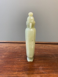 Een Chinese dekselvaas in celadon jade, Qing