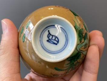 Vier Chinese famille verte koppen en schotels, Kangxi