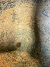 R&eacute;cipient &agrave; vin archa&iuml;que en bronze, 'lei', Chine, Zhou de l'Est, P&eacute;riode des Printemps et Automnes