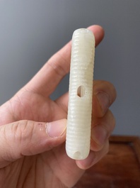Trois pi&egrave;ces ajour&eacute;es en jade blanc, Chine, Qing