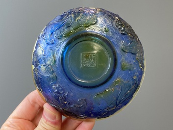 Twee Chinese kommen in Peking glas, Qianlong merken, 19/20e eeuw