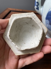 Een Chinese blauw-witte wijnkan met kylins, Transitie periode