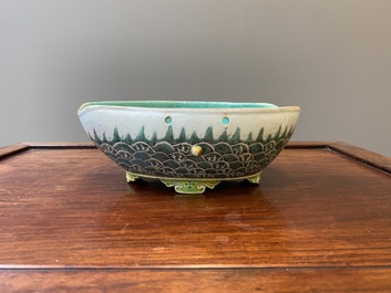 A Chinese famille verte 'waves' bowl, Daoguang seal mark, 19th C.