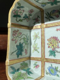 Bol de forme carr&eacute;e en porcelaine de Chine famille rose, marque et &eacute;poque de Daoguang