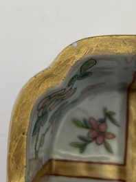 Bol de forme carr&eacute;e en porcelaine de Chine famille rose, marque et &eacute;poque de Daoguang