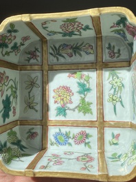 Bol de forme carr&eacute;e en porcelaine de Chine famille rose, marque et &eacute;poque de Daoguang