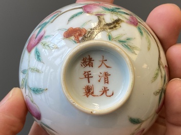 Vijf Chinese famille rose 'negen perziken' kommetjes, Guangxu merk en periode