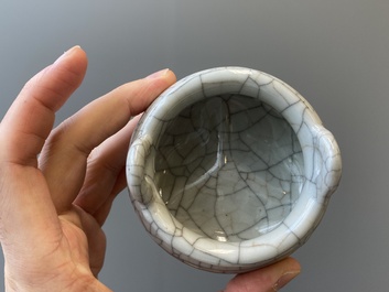 A Chinese ge-type crackle-glazed censer and a small cream-glazed bowl, 19/20th C.
