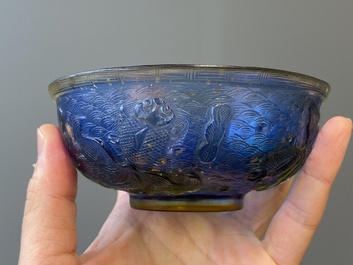 Twee Chinese kommen in Peking glas, Qianlong merken, 19/20e eeuw
