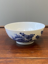 Bol en porcelaine de Chine en bleu et blanc &agrave; d&eacute;cor floral, Qianlong/Jiaqing
