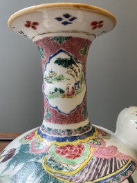 Een Chinese famille rose 'Xi Xiang Ji' kendi, Yongzheng