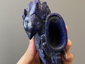 Drie Chinese snijwerken in lapis lazuli en goudsteen, 19/20e eeuw