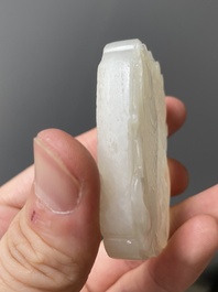 Deux plaques ajour&eacute;es et une plaque de sceptre ruyi en jade blanc, Chine, Qing
