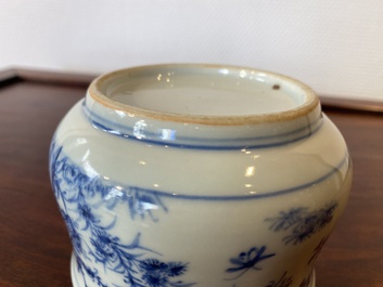 Een Chinese blauw-witte wierookbrander met vogels en bloesemtakken, 19e eeuw
