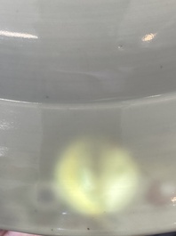 Een Chinese famille verte schotel met een kylin, Kangxi