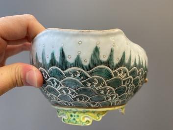 A Chinese famille verte 'waves' bowl, Daoguang seal mark, 19th C.