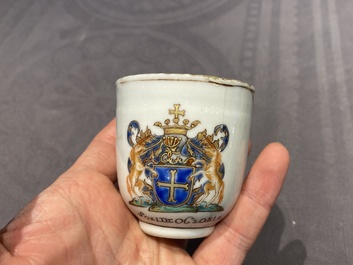 Un service &agrave; th&eacute; de 21 pi&egrave;ces en porcelaine de Chine aux armes de 'Van der Cruyce' pour le march&eacute; belge, Qianlong
