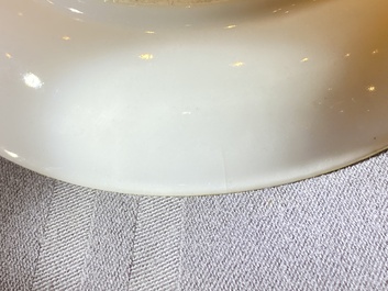 Un service &agrave; th&eacute; de 21 pi&egrave;ces en porcelaine de Chine aux armes de 'Van der Cruyce' pour le march&eacute; belge, Qianlong
