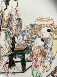 A pair of fine Chinese famille rose plates with a lady and two boys, Yongzheng