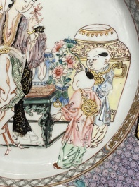 A pair of fine Chinese famille rose plates with a lady and two boys, Yongzheng