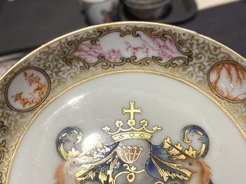 Un service &agrave; th&eacute; de 21 pi&egrave;ces en porcelaine de Chine aux armes de 'Van der Cruyce' pour le march&eacute; belge, Qianlong
