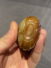 A small Chinese white and russet jade 'cabbage' vase, 19th C.