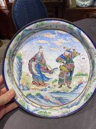 A fine Chinese Canton enamel dish, Qianlong/Jiaqing