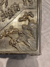 Een Chinese vierkante penselenpot in zitan met verhalend reli&euml;fdecor, 19e eeuw