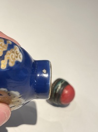 Twee Chinese snuifflessen in porselein, Daoguang merk en periode