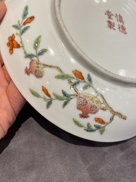 A pair of Chinese famille rose 'immortals' plates, Shen De Tang 慎德堂製 mark, 19th C.