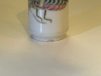 Five Chinese famille rose 'grasshopper' and 'butterfly' snuff bottles, 19/20th C.