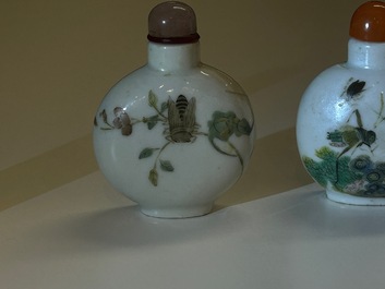 Five Chinese famille rose 'grasshopper' and 'butterfly' snuff bottles, 19/20th C.