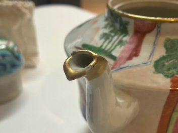 Een Chinees Canton famille rose 14-delig koffie- en theeservies, 19e eeuw