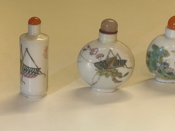 Five Chinese famille rose 'grasshopper' and 'butterfly' snuff bottles, 19/20th C.