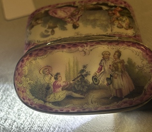 An oval gilt-silver-mounted polychrome Meissen porcelain snuff-box and cover, Germany, 3rd quarter 18th C.