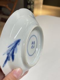 Een diverse collectie blauw-wit Chinees porselein, 19/20e eeuw